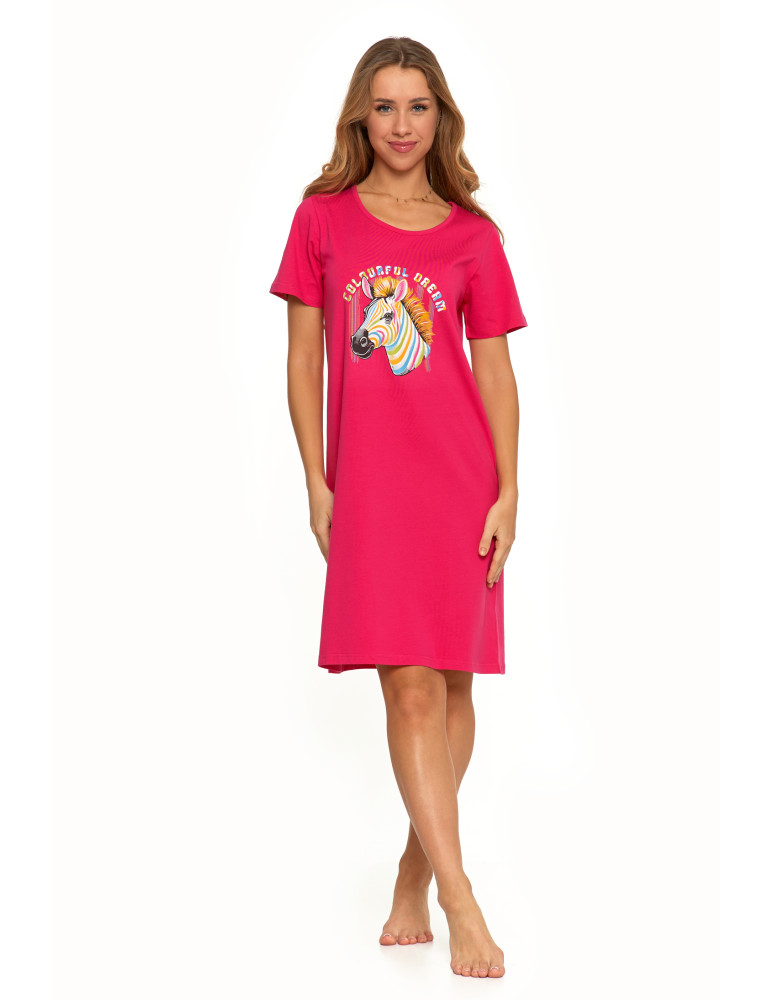 Koszule nocne - Koszula nocna damska z krótkim rękawem Plus Size z nadrukiem FUKSJA - produkt moraj.pl 2