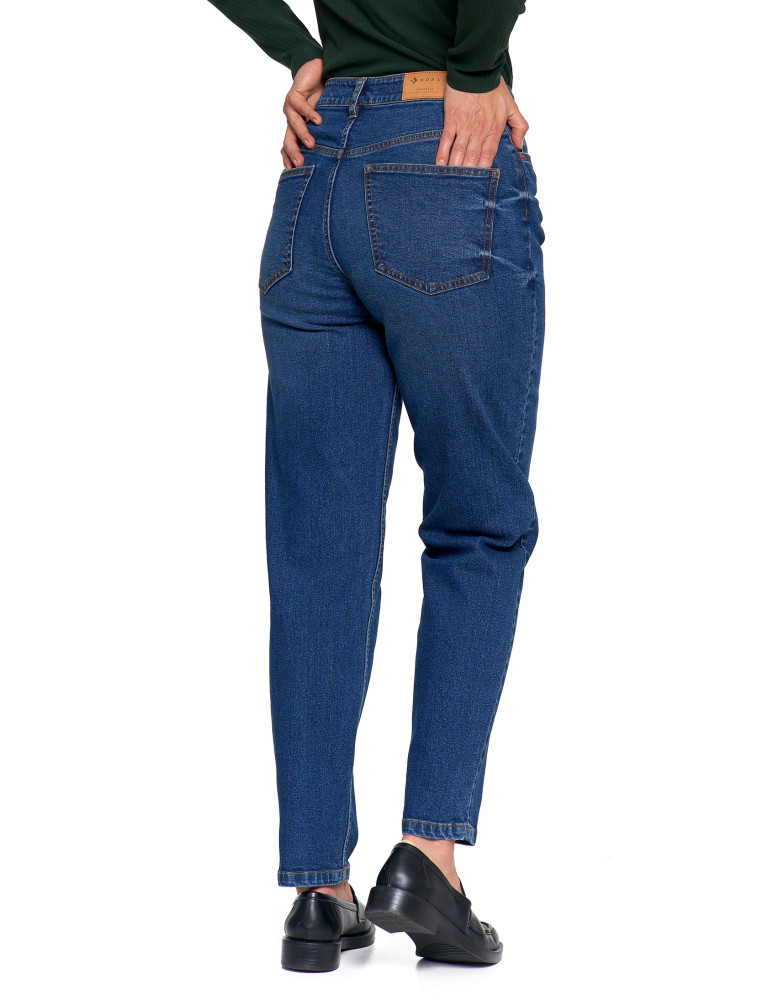 Spodnie - Damskie spodnie jeansowe mom fit NIEBIESKI - produkt moraj.pl 9