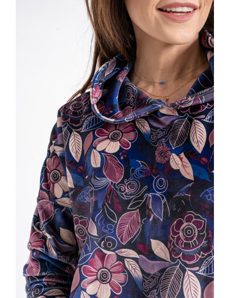 Bluzy - Damska bluza welurowa z kapturem i kieszenią kangurka WZÓR - produkt moraj.pl 3